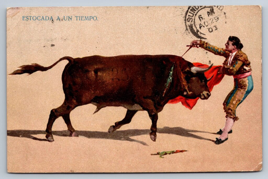 Estocada a un Tiempo: A Dramatic Early 1900s Bullfighting Postcard