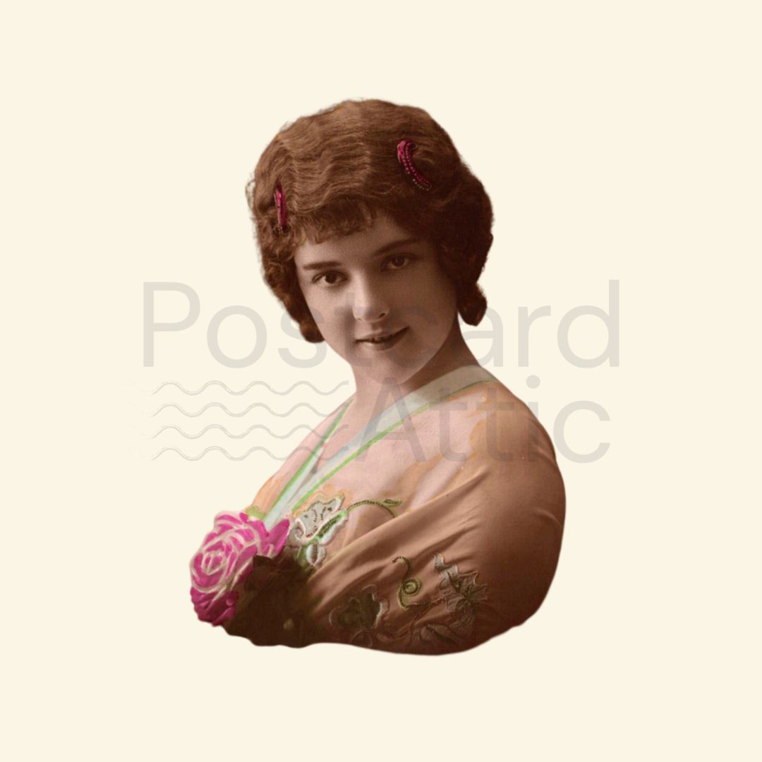 Vintage Floral Girl Bust Portrait - Early 20th‑Century Postcard PNG